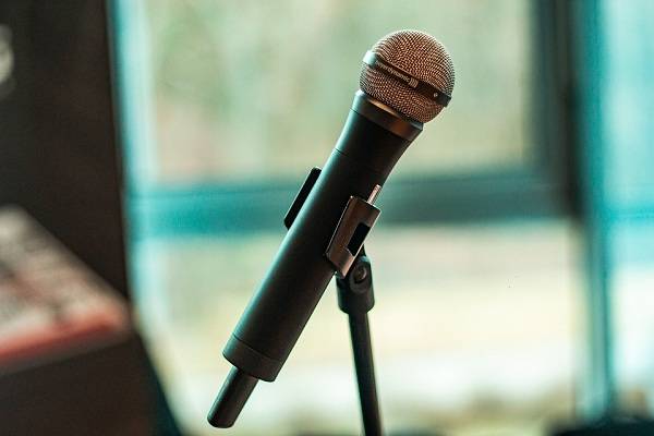 Tips Memilih Microphone Wireless yang Tepat untuk Berbagai Kebutuhan